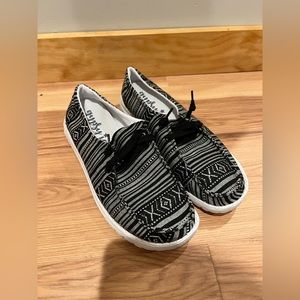 Gypsy Jazz slip-ons